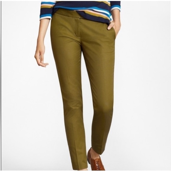Brooks Brothers Pants - Green Brooks Brothers Chino pants